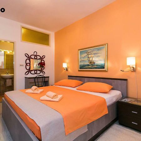 Apartments Nives Porec Ngoại thất bức ảnh