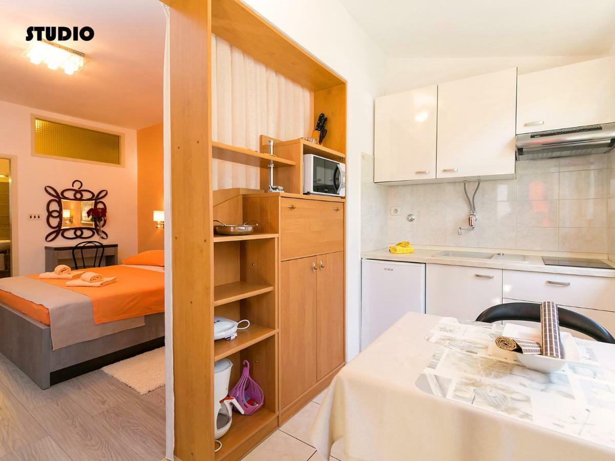 Apartments Nives Porec Ngoại thất bức ảnh
